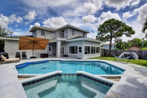 Luxury 5 bedroom Mansion with Balcony / Private Pool / Jacuzzi / Games in A+ location in Boynton Beach!